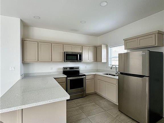 3rd image of 5600 Sandpiper Ave #2