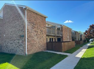 1950 Kenilworth Cir APT A, Hoffman Estates, IL 60169