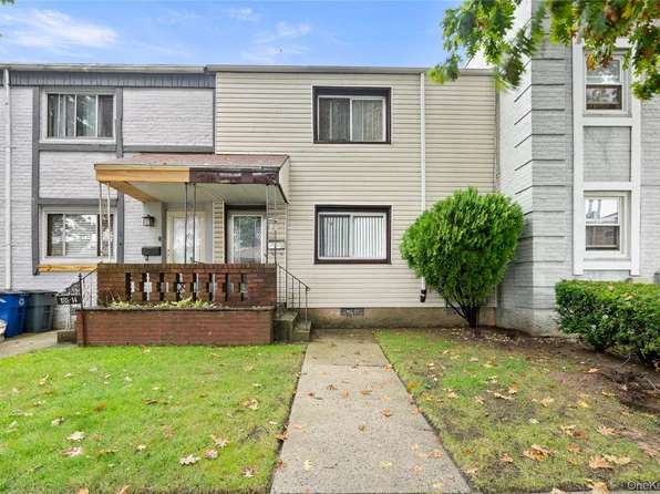 13512 223rd Street, Laurelton, NY 11413