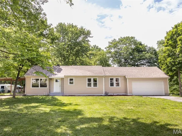 36 Athlone Dr, Caseyville, IL 62232