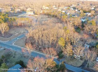 1 Fairway Dr, Jackson, NJ 08527