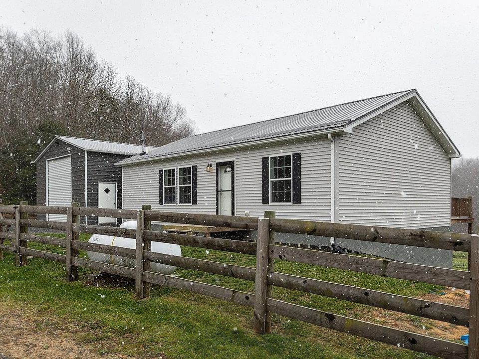 1st image of 485 Possum Trot Ln