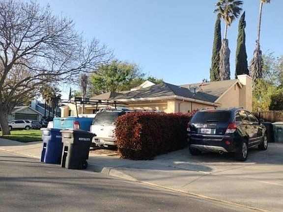 2nd image of 723 Kinshire Way