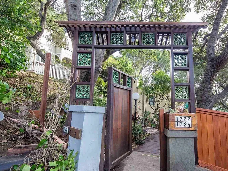 1724 La Vereda Rd — Photo 26