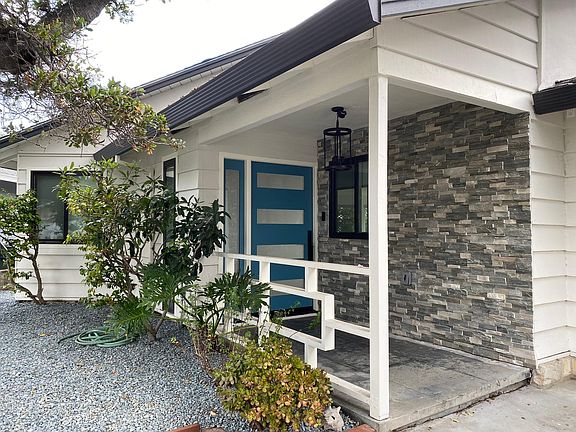 2nd image of 15 Camino Vista Ct