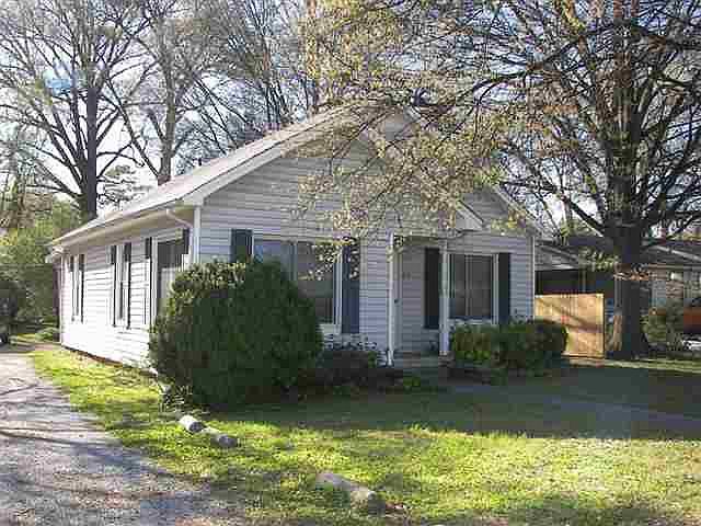 1st image of 433 Reynolds Ave