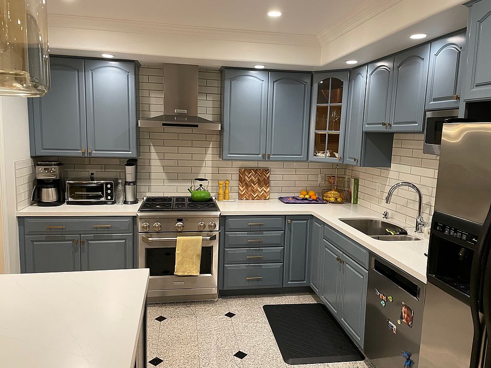 1st image of 318 5th Ave #1