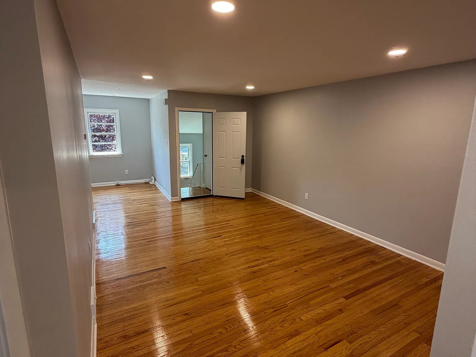 2 bed, 875 sqft, $1,650 — Photo 1