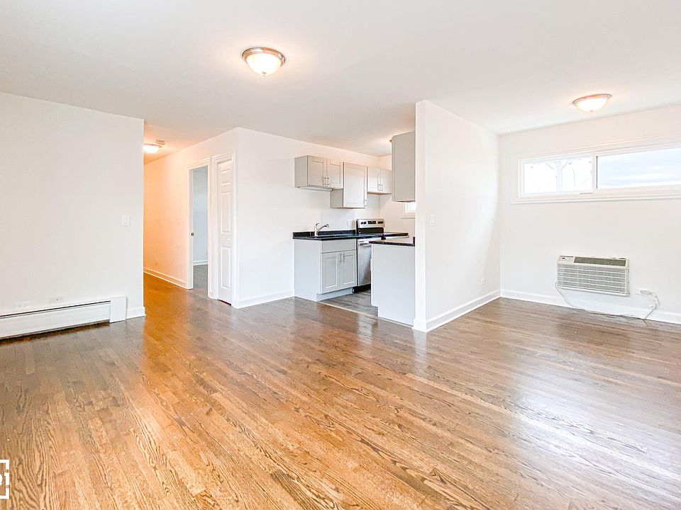 1st image of 6000 N Winthrop Ave Unit 306