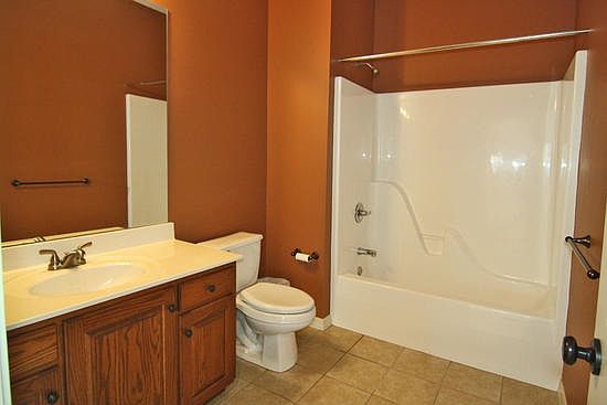 5th image of 4035 Connor Dr
