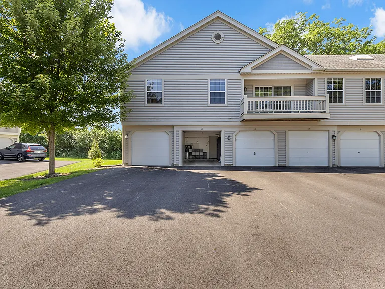 1214 Ballantrae Pl #E — Photo 26
