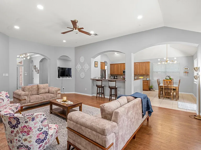 7 Caelin Ct — Photo 12