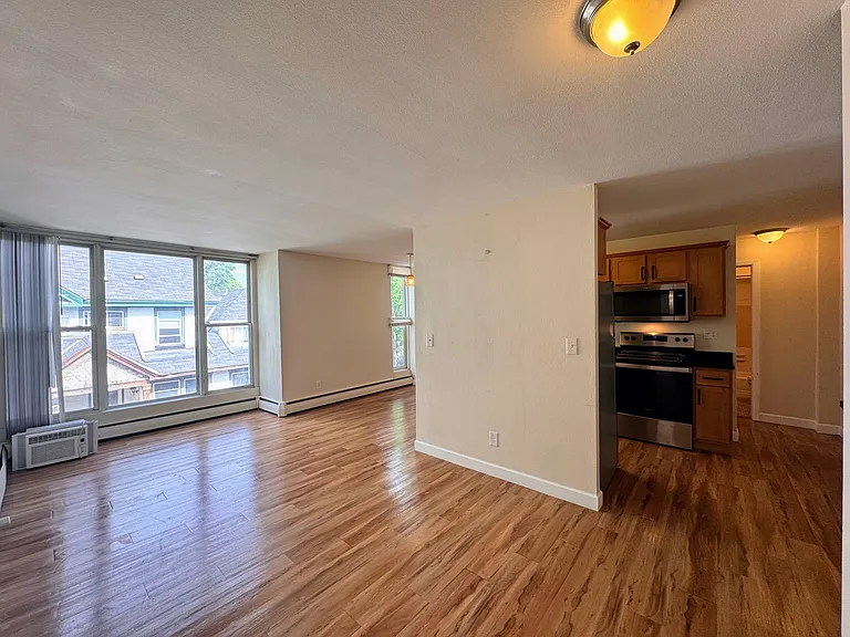 405 6th Ave SE #309 — Photo 12