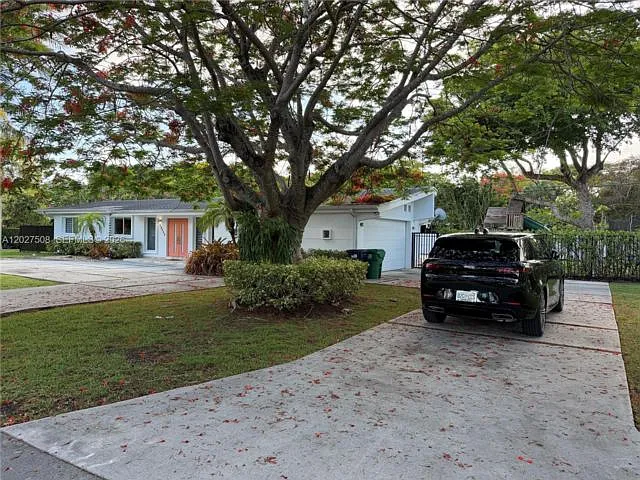 12800 SW 82nd Ct — Photo 2