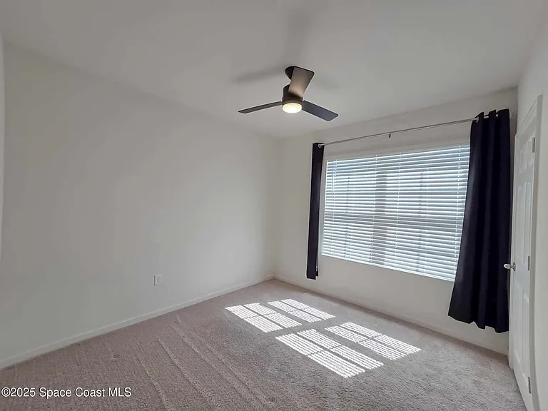 287 Guinevere Dr SW — Photo 16