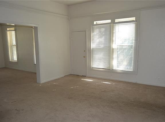 4th image of 2313 Oneal St