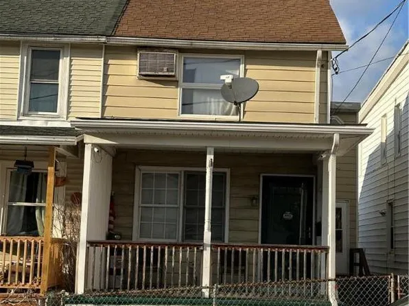 17 E Phillips St, Coaldale, PA 18218
