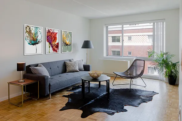 Sold by Compass | media 1