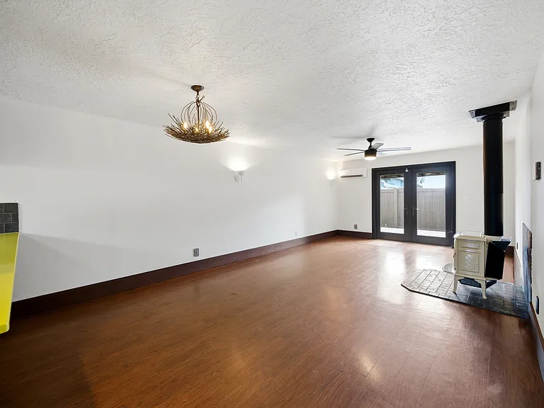 1670 Bellevue St SE — Photo 19