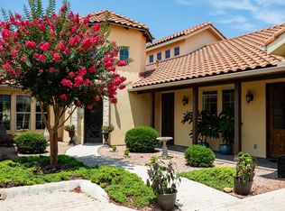 3801 Club House Dr UNIT 17, Kerrville, TX 78028