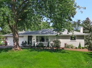 25W110 Lacey Ave, Naperville, IL 60563