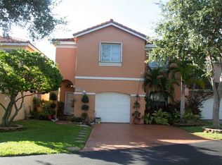 1450 N Trafalgar Cir, Hollywood, FL 33020