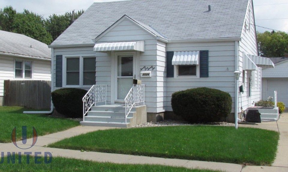 1st image of 2526 S Lemon St