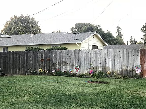 3rd image of 2007 Romero St