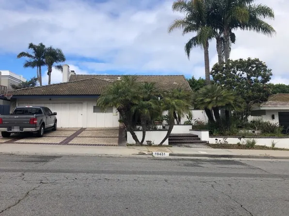 19431 Worchester Ln, Huntington Beach, CA 92646