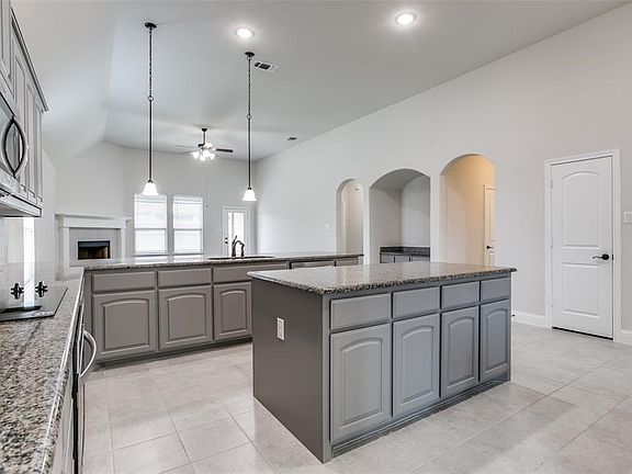 4th image of 105 Laurel Oak Dr