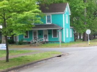 901 Vance St, Roanoke Rapids, NC 27870