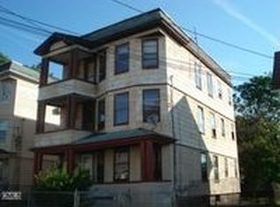 48 Edwin St, Bridgeport, CT 06607