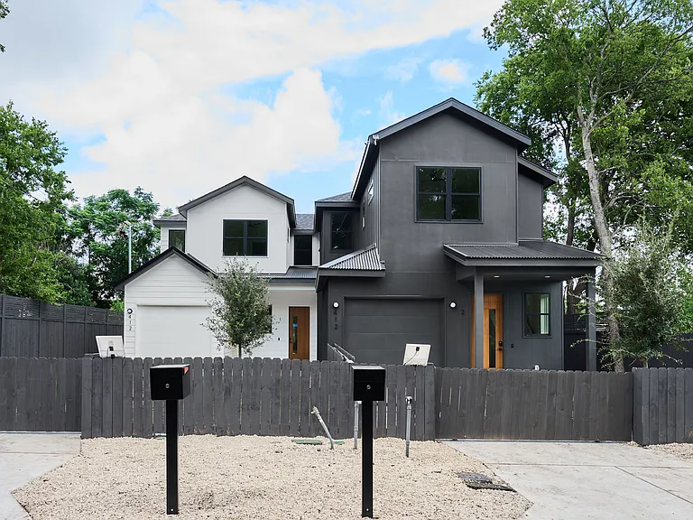 412 Hackberry Ln #A — Photo 37