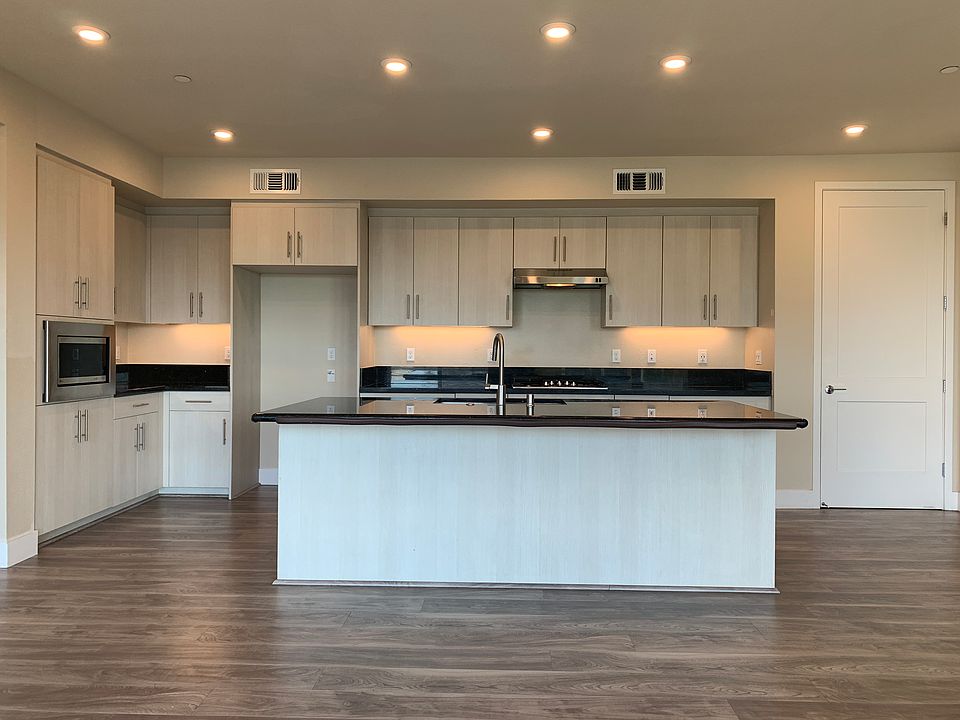 1st image of 44828 Fremont Blvd Unit 400