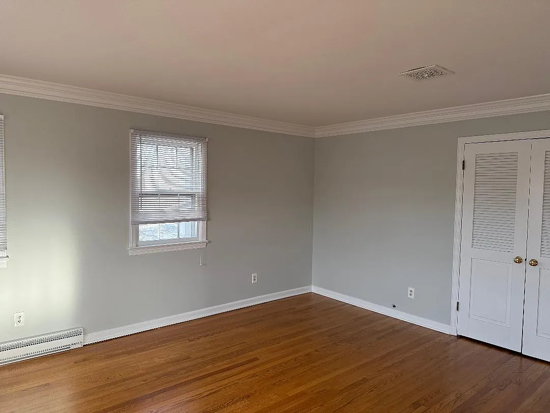 3 bed, 1234 sqft, $3,800 — Photo 4
