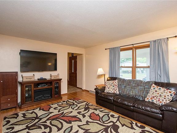 5th image of 3509 Ashwood Dr