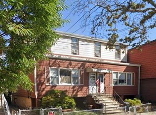 6111 Maspeth Ave, Maspeth, NY 11378