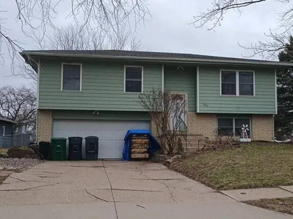 2002 NW 9th St, Ankeny, IA 50023