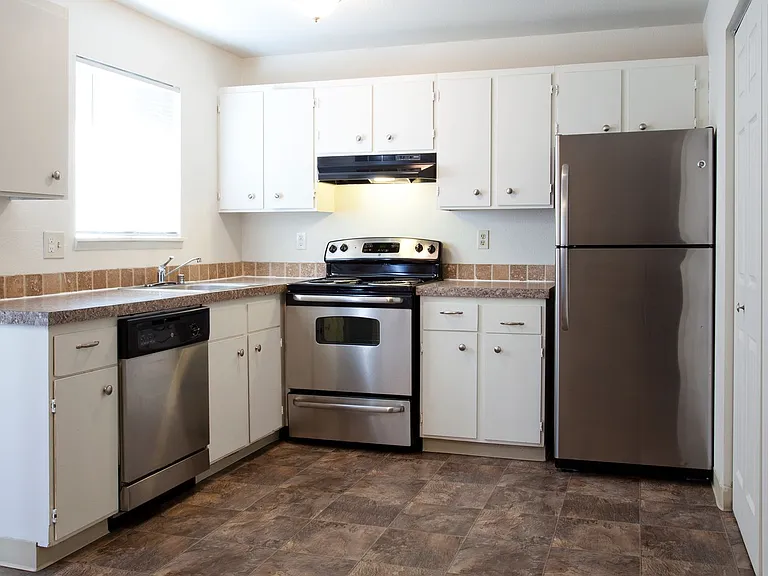 Aspen Hills Apartments — Photo 38