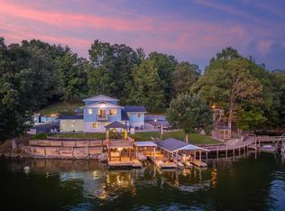 810 Sugar Hollow Rd, Piney Flats, TN 37686