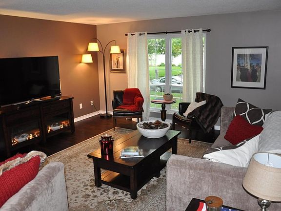 3rd image of 4911 Leybourne Dr