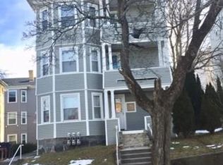 17 Sterling St, Worcester, MA 01610