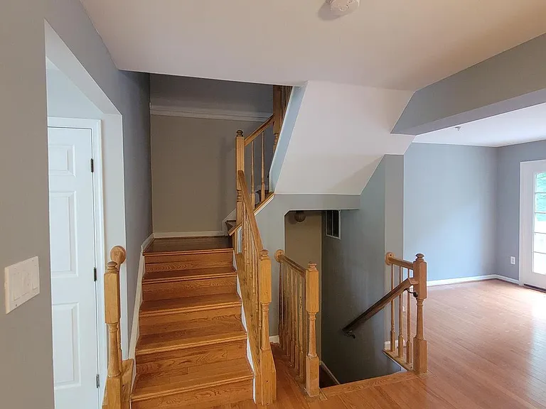 8702 Castlerock Ct — Photo 26
