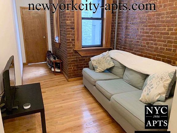 2nd image of 364 W 52nd St APT 3E