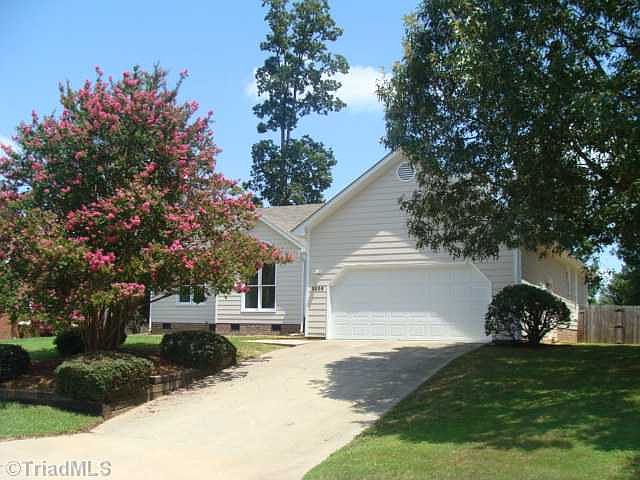 1st image of 3209 Oliver Dr