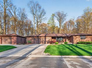 616 Walnut Dr, Albion, IN 46701