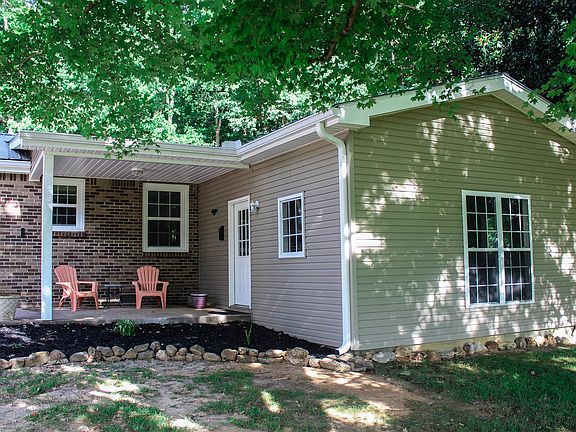 4th image of 4630 Valley Dr