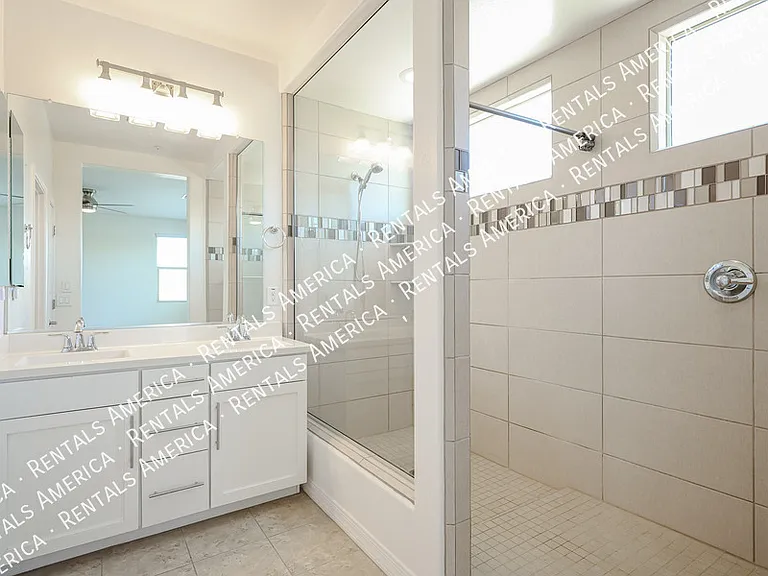 3710 E Lodgepole Dr — Photo 12