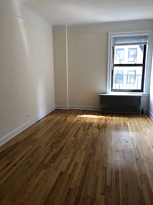 Rented by Roger Benayoun, LREB | media 13