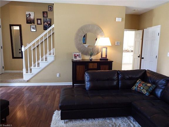 2nd image of 2303 Meadow Gate Dr